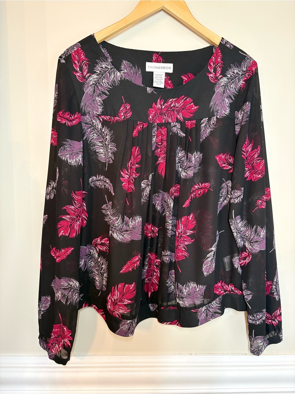 Sag Harbor Black Floral Feather-Print Long-Sleeve Blouse L